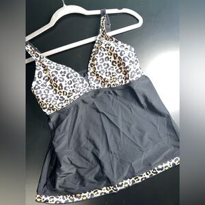 Rekita Black & Cheetah Print Tankini Swim Top Size Medium EUC